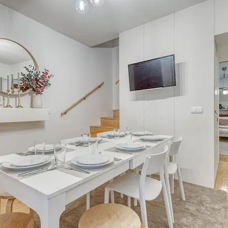 Guest Downtown Escape Villa Porto