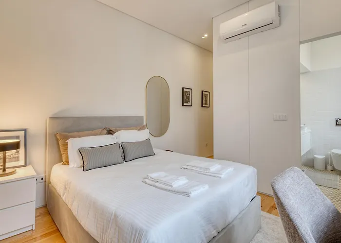 Guest Downtown Escape Villa Porto