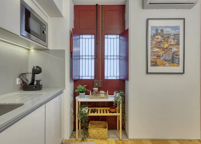 Guest Downtown Escape